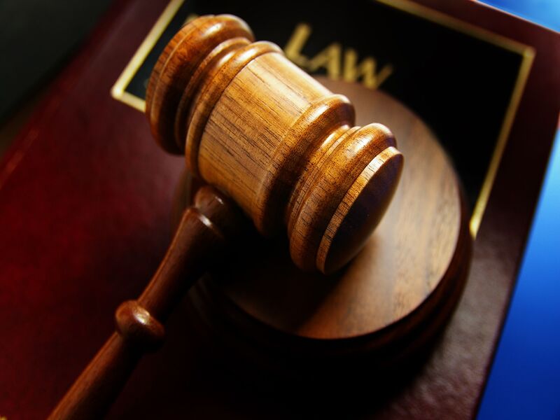 Defending Justice: Finding a White Collar Crimes Lawyer in Pensacola, FL