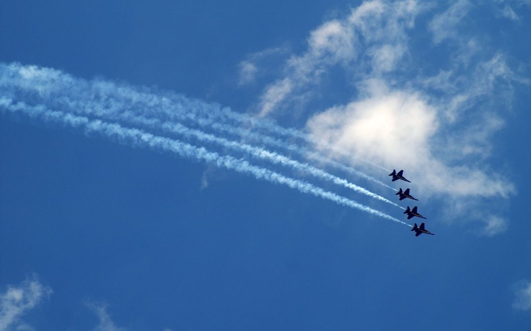 Guide to Enjoying the Hydroplane Air Show Event Tri Cities WA With Kids