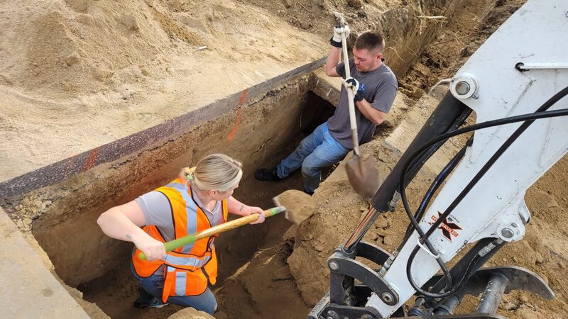 ezgif-127cc953f03762