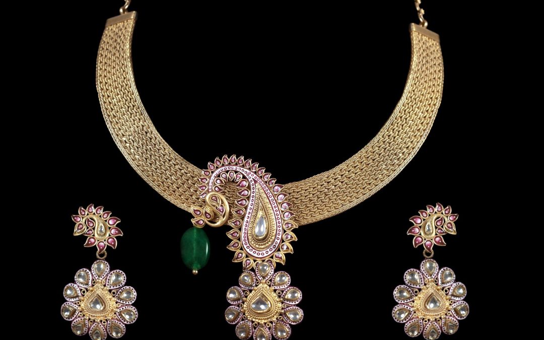 Unlock Unique Style With a Fine Vintage Jewelry Piece For Sale Bethesda, MD Residents Love